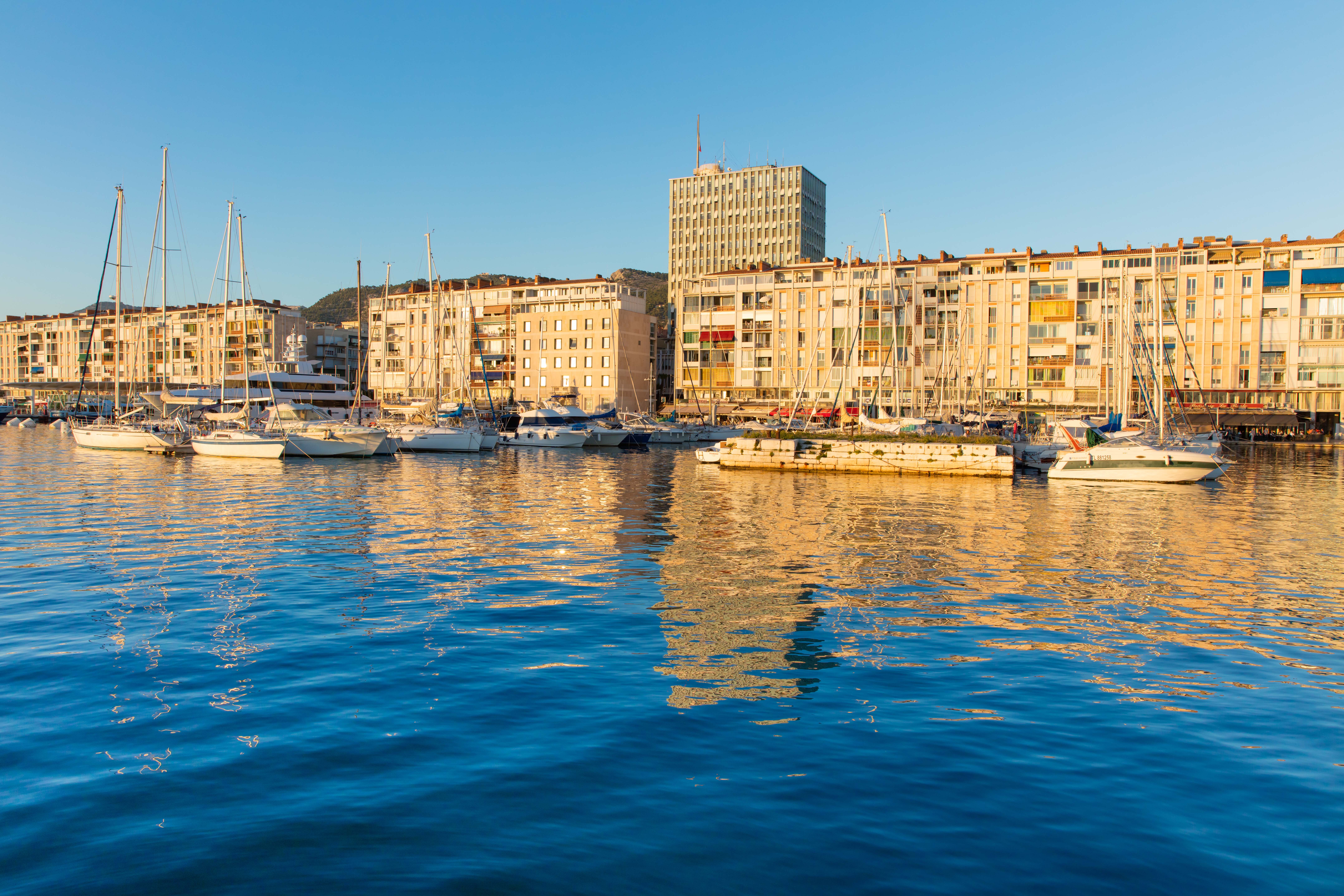 Port de Toulon - vue aérienne sur la grande rade